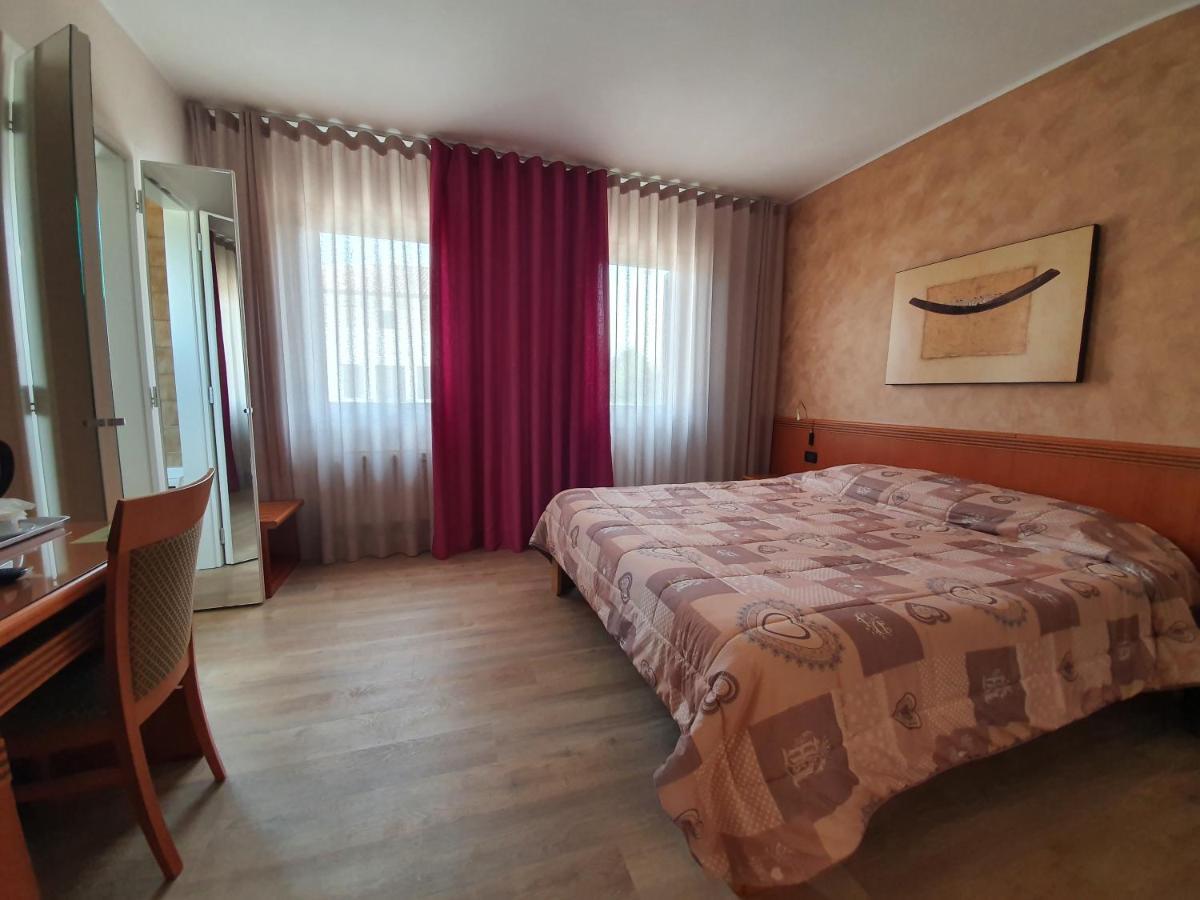 Hotel Prata Verde Prata Di Pordenone Eksteriør bilde