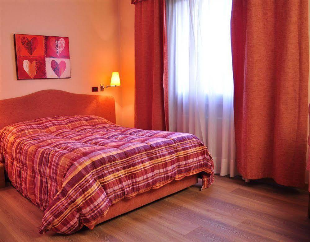 Hotel Prata Verde Prata Di Pordenone Eksteriør bilde
